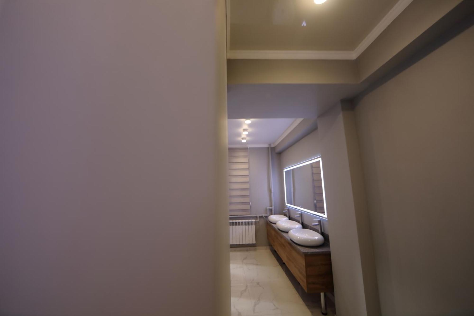 Cozy Hostel Bishkek Exterior photo