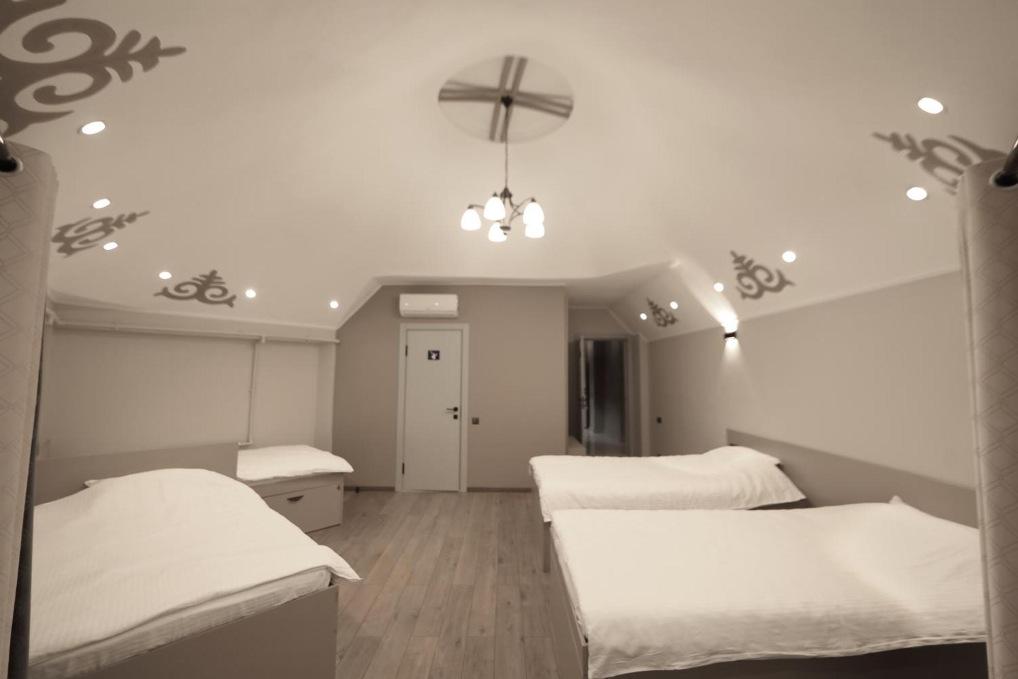 Cozy Hostel Bishkek Exterior photo